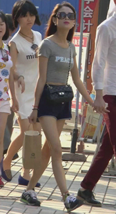 气质美女惹人爱