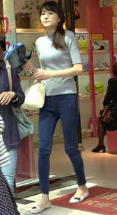 韩范细腰翘臀美腿少女