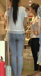 兼职的紧牛学生妹