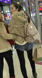 宽臀清纯学生妹