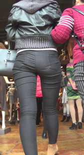 宽臀成熟小少妇