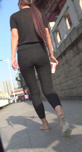 凉拖包臀打底裤