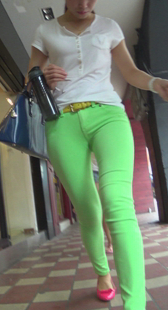 超极品小少妇臀宽三角美