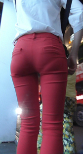 超性感翘臀红裤紧内痕强