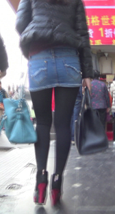 牛仔包臀配黑丝