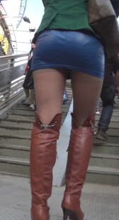 高跟长腿超短裙上楼梯