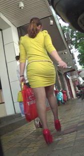 性感红高跟宽臀成熟少妇