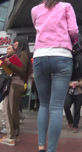 高跟紧身牛仔小妹真是性感