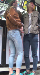 细腰大屁股丰臀少妇