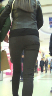 商场黑牛夹得紧