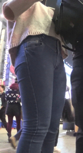 超紧牛仔勒成这样