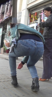 蹲下那一瞬间如此迷人