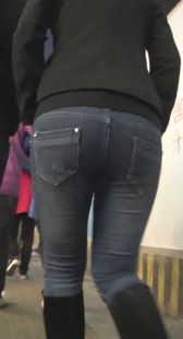 超紧宽臀少妇谁不爱