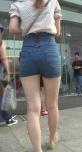 极品小妹丰臀美腿