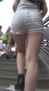 极品包臀热裤内痕清晰