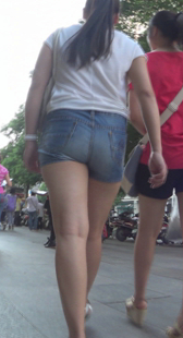 成熟少妇热裤夹紧丰满