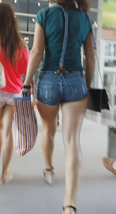 超极品热裤翘臀金丝雀，全网独家收录原版视频