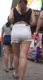 成熟少妇屁股大又宽超性感