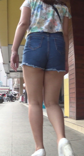 高跟大屁股包臀紧牛热裤