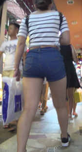 性感大屁股包臀热裤少妇