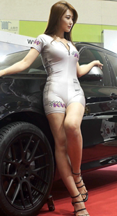 超紧瑜伽裤金三角肥臀美女