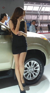 长腿模特就是会夹