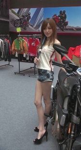 高跟长腿小车模