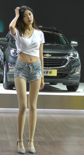 模特靠的就是脸蛋