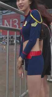 紧身短裤长腿模特