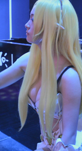 漂亮游戏展模特