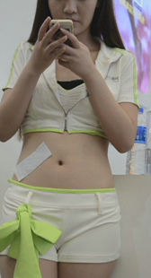 紧身热裤内痕明显