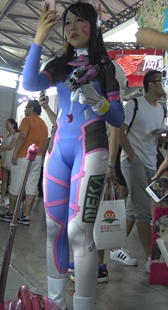 性感外星紧身蓝衣美女