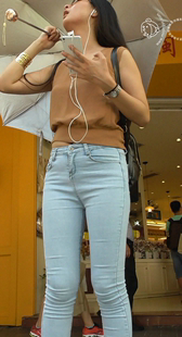 约见情郎的灰牛少妇