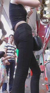 大长腿打底裤美少妇