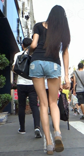 美白大长腿长发美女