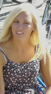 长时间跟拍两个性感小妹