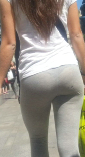 街拍呢绒小少妇