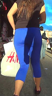 街拍包臀蓝裤少妇