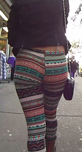 街拍超紧布裤性感少妇