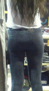 服装店包臀黑裤