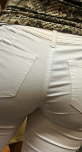 性感白布裤透丰臀内痕少妇