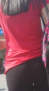 圆臀小妹上电梯