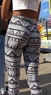 条纹布裤大翘臀