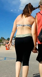 大屁股宽臀黑裤情侣