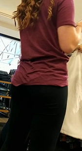 黑裤翘臀美女视频