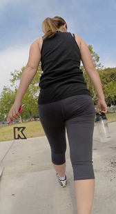 街拍七分包臀黑裤