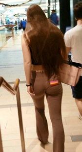 紧身灰裤子小妹