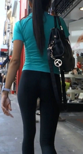 黑紧臀少妇身材好