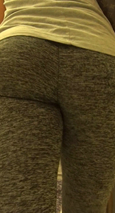 灰紧健美裤大宽臀