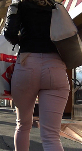 街拍粉裤宽PP熟女